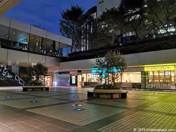 Night view of the 1st floor outdoor plaza of the Shinjuku NS Building
