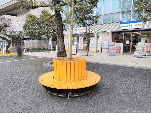 駅前広場の写真2