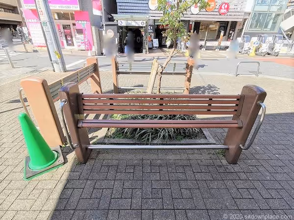 駅前広場の写真2