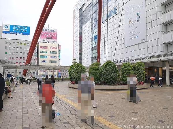 【立川駅】北口ペデストリアンデッキの休憩場所