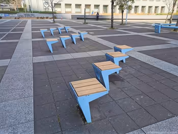 港南星之公园的长椅