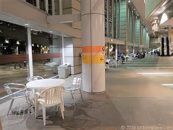 인터시티 B1F 아트리움의 휴게소