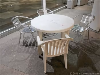 인터시티 B1F의 테이블석