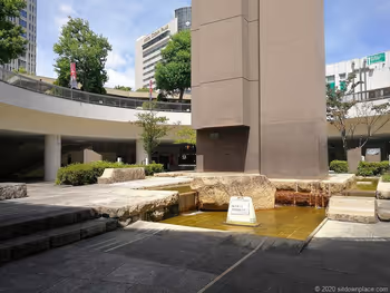 하마마츠역 지하도 광장의 분수