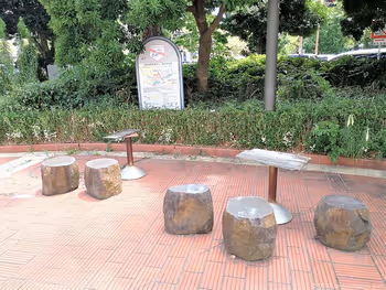 濱松車站廣小路地下通道C-4出口附近的休息場所