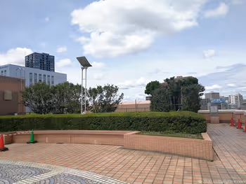 浜松駅アクトの森 アクトタワー前の休憩場所