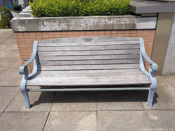 濱松車站Act之森 蕭邦之丘的長椅1