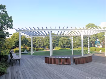 二子玉川站高岛屋总店屋顶森林花园的休息区