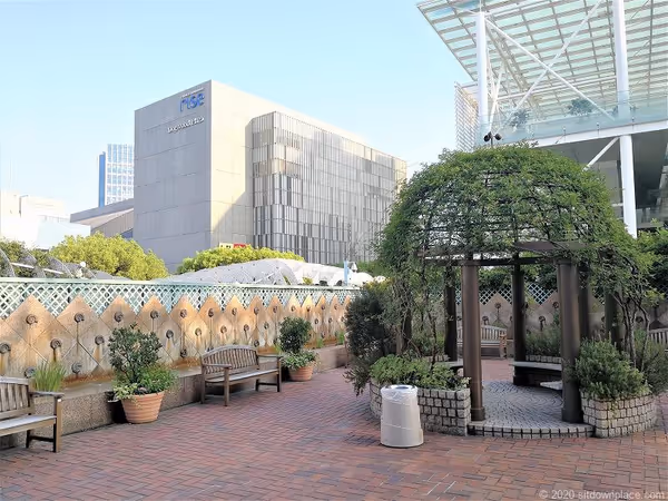 Photo of Futakotamagawa Station | Takashimaya Main Building 3F Rose Garden Rest Spot 4