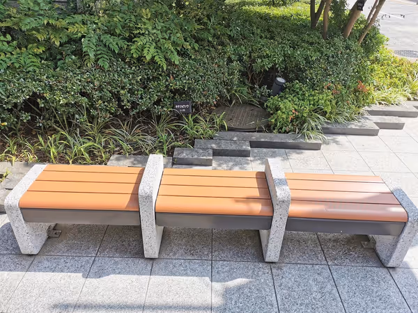 プラウドタワー前の写真2