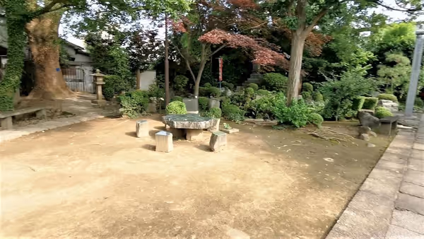 Photo of Musashi-Kosugi Station | Rest Spot in Front of Kagami Pond at Saimyoji Temple 2