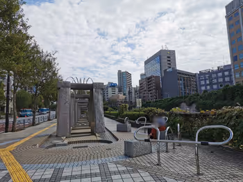 水道橋駅 水道橋 神田川沿いの休憩場所2