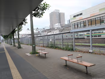 宇都宮駅 東口ロータリー前の休憩場所1