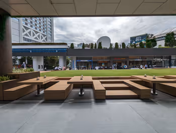 东京巨蛋城 水晶大道的休息场所其三