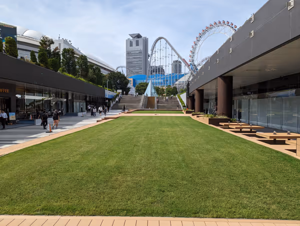 Photo de 東京ドームシティ クリスタルアベニュー 1