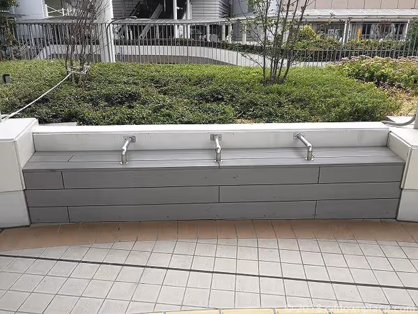 Photo of Tachikawa Station | Tacross Plaza (in front of Yamada Denki) Rest Spot 3