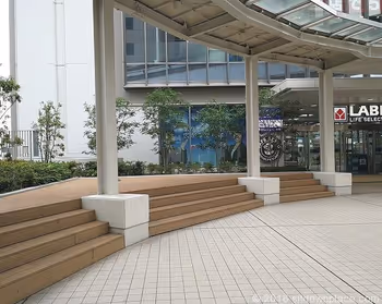 立川塔克羅斯廣場(Tacross Square)舞台的座位