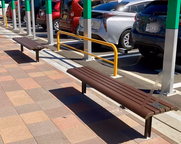 西口側ロータリー付近の写真1