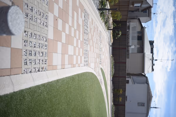 阪急長岡天神駅東口駅前広場の写真6