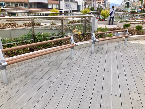 Photo of Previous Station | East Exit Station | Plaza Circle Plaza 2