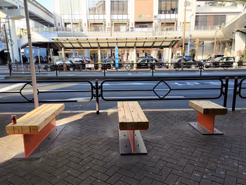 立川站 南口环岛周边的休息场所3