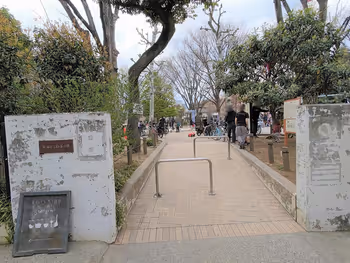 神樂坂站 白銀公園的外觀