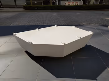 恵比寿駅 恵比寿ビジネスタワー前の休憩場所のベンチ