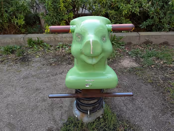 恵比寿駅 東三丁目児童遊園地の遊具