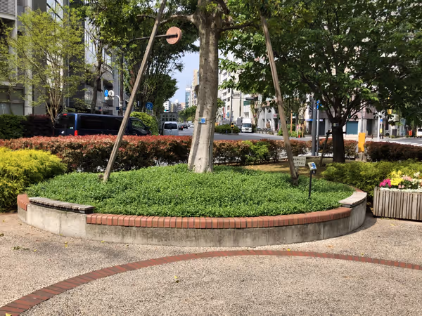 Photo of Higashi-Nihonbashi Station | Higashi-Nihonbashi Intersection Rest Spot 1