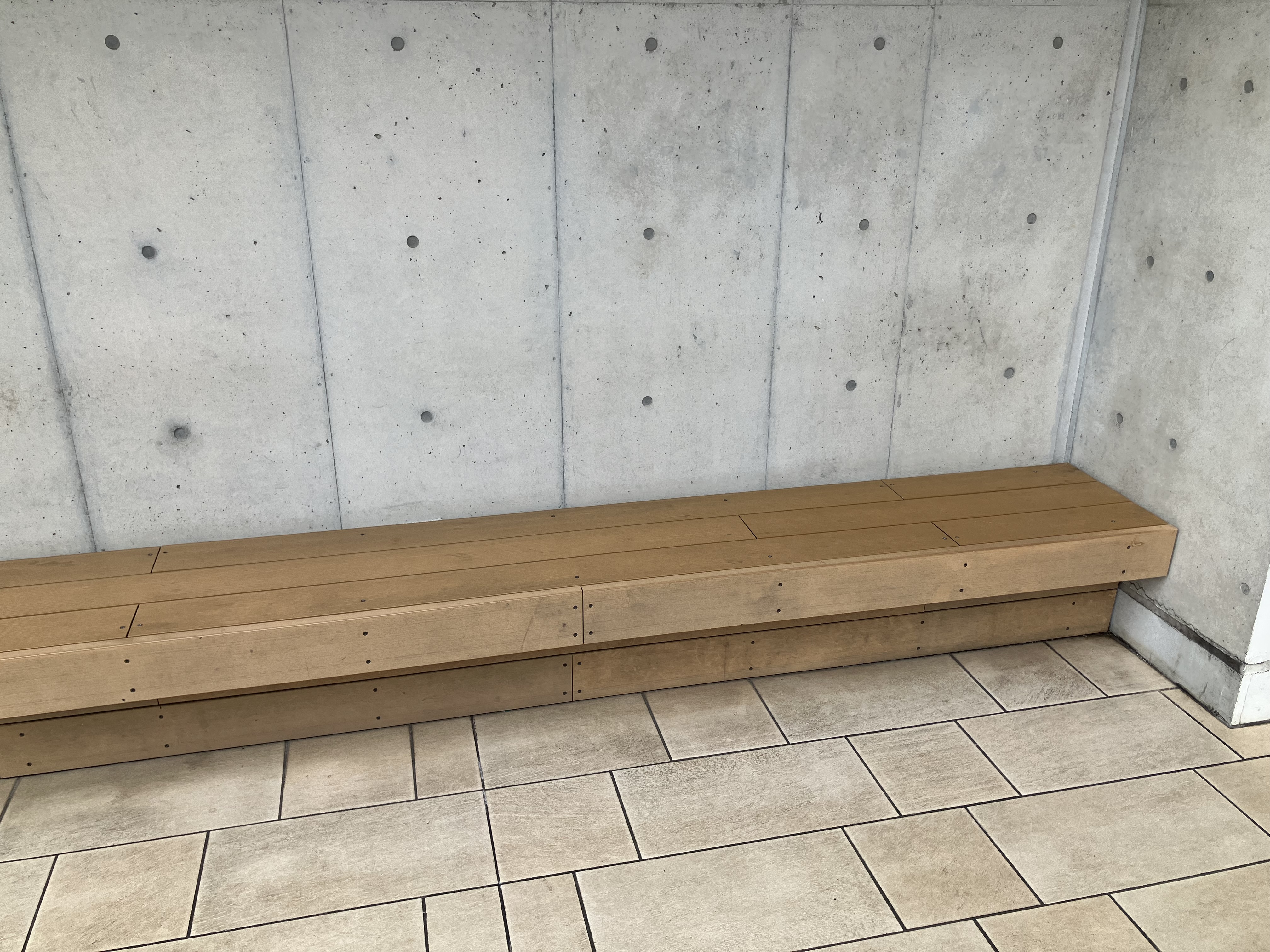 [練馬站] 科科內利 2樓後側 搭乘電扶梯上行處 的照片 1