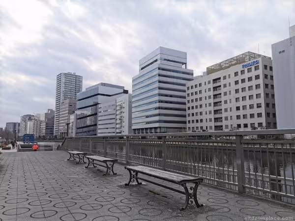 港区立港南公園A面の写真3