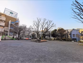 新馬場駅聖蹟公園の休憩場所その3