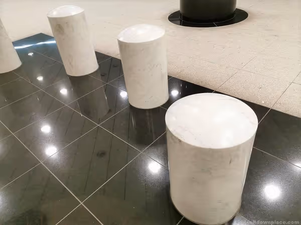 Photo of Tokyo Metropolitan Government Building Station | Rest Spot in Shinjuku Underground Shopping Arcade Times Avenue 3