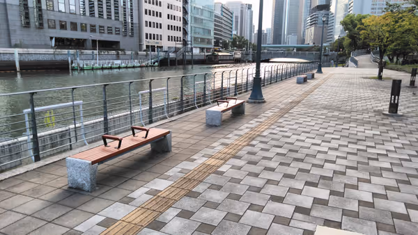 Photo of Yodoyabashi Station | Rest area along the Tosa-hori River at the north end of Yodoyabashi Station 2