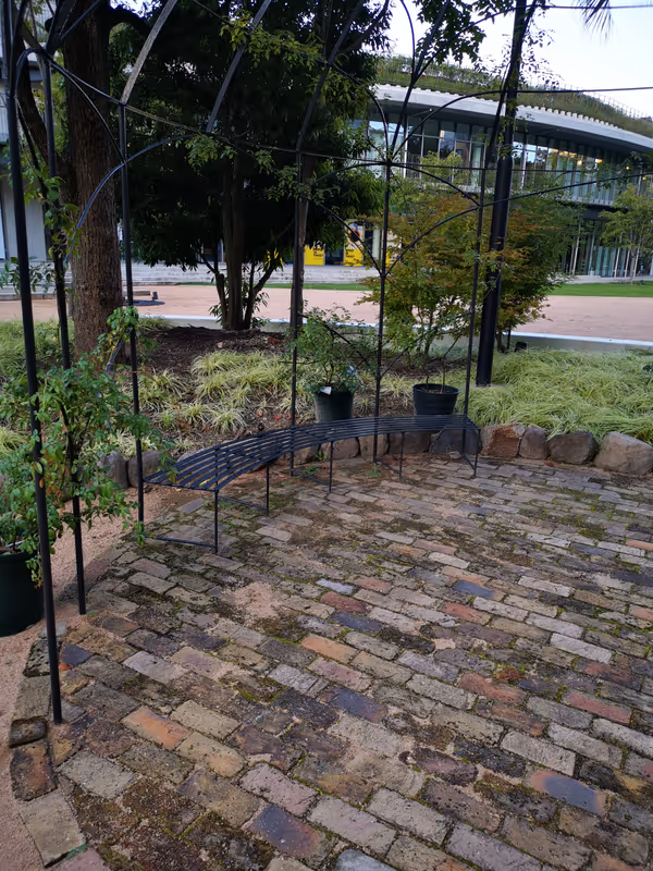 Photo of Takarazuka Minamiguchi Station | Rest Spot in the Plaza of the Takarazuka City Arts and Culture Center 1