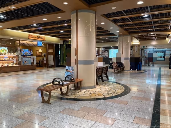Photo of Kyoto Station | Rest Spot in front of Toyo-tei in Porta Underground Shopping Arcade 3