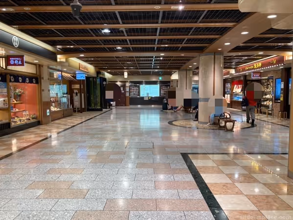 Photo of Kyoto Station | Rest Spot in front of Toyo-tei in Porta Underground Shopping Arcade 1