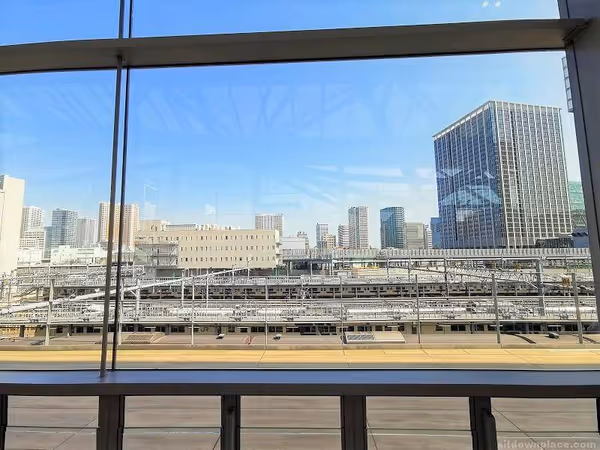 高輪閘口車站 站內2樓大廳 休息處 的照片 4