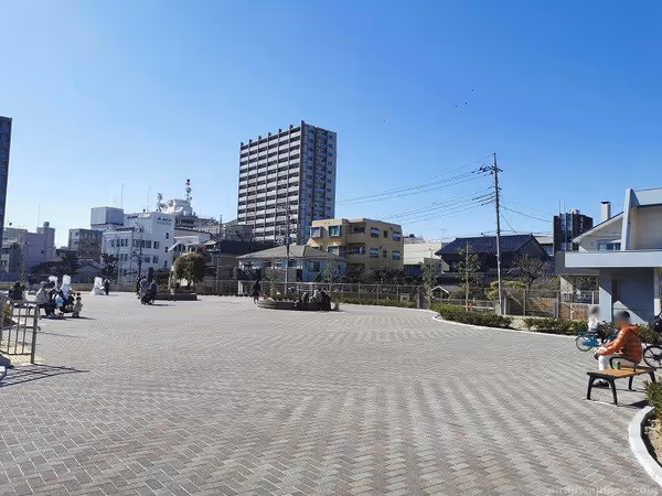 埼玉会館広場の写真1