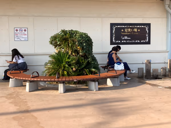 Photo of Suma Station | Rest Spot Below the South Exit Stairs 3