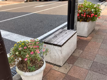 Photo of Suma Station | Rest Spot on Station | Front Street 3