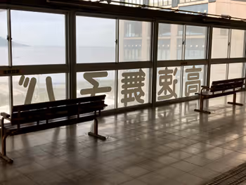 Photo of Maiko Station | Rest Spot Under the Bus Stop at Maiko Expressway 3