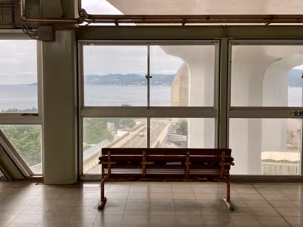 Photo of Maiko Station | Rest Spot Under the Bus Stop at Maiko Expressway 4