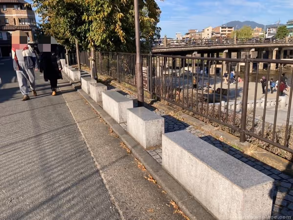 Photo of Sanjo Station | Rest Spot on the West Side of Sanjo Ohashi Bridge 1