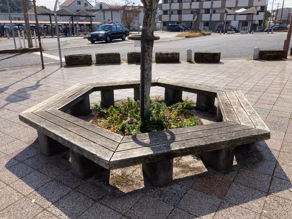 Photo of Hojo-machi Station | Rest area near the taxi stand 1