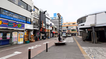 西永福車站南口車站前的休憩場所之一