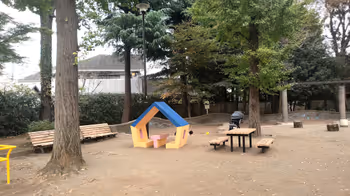 Rest area in Nishi-Eifuku Park, Nishi-Eifuku Station - Part 2