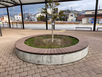 Photo of Fukusaki Station | Rest area near the station bus stop 2