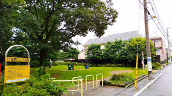 西荻窪站松庵若草公園的休息場所其1