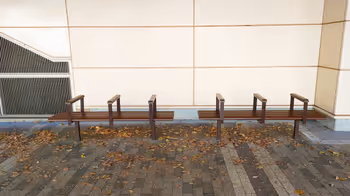 武藏境車站北口高架旁的休息場所其三